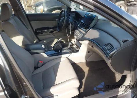 2010 Honda Accord 2.4 Ex-L z USA, uszkodzony, nr VIN 1HGCP2F85AA132279